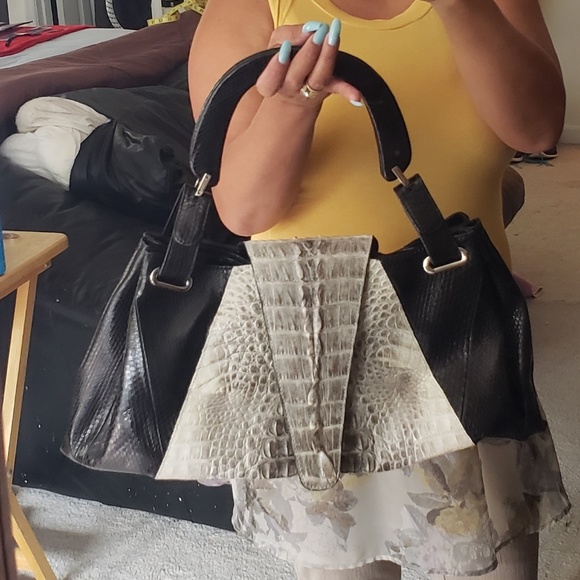 Nina Raye Genuine Crocodile Handbag & Wallet - PRICE is FIRM - Picture 6 of 8